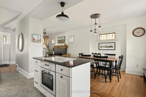 116 Homewood Avenue, Hamilton, ON - Indoor