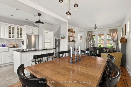 116 Homewood Avenue, Hamilton, ON - Indoor Photo Showing Dining Room