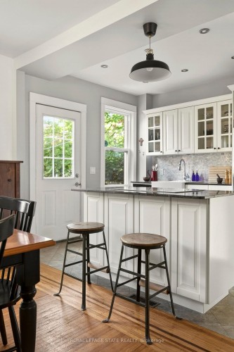 116 Homewood Avenue, Hamilton, ON - Indoor