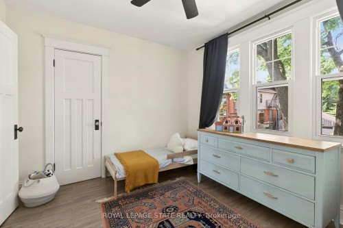 116 Homewood Avenue, Hamilton, ON - Indoor