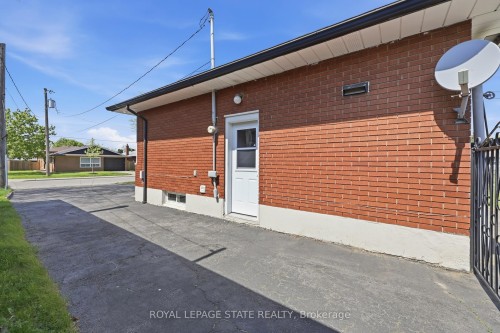 168 Nugent Drive, Hamilton, ON - Outdoor With Exterior