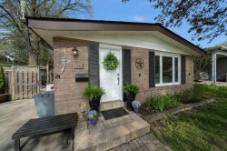 821 Krosno Boulevard Pickering, ON L1W 1G7