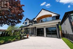 221 MORDEN ROAD Oakville, ON L6K 2S2