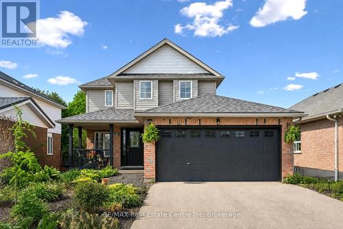 17 GIBBS CRESCENT  Guelph (Clairfields/Hanlon Business Park), ON N1G 5B6