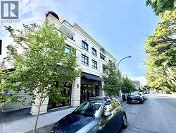 5860 EAST BOULEVARD  Vancouver, BC V6M 3V3