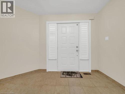 16 Glennie Court, Cambridge, ON - Indoor Photo Showing Other Room