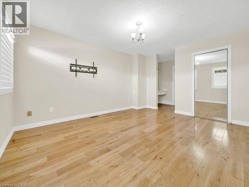 16 Glennie Court, Cambridge, ON - Indoor Photo Showing Other Room