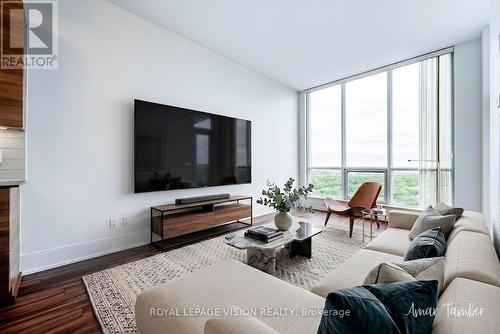 PH5 - 15 VIKING LANE  Toronto, ON M9B 0A4