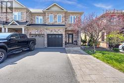 21 SUMMERSIDE AVENUE Whitby, ON L1R 0G3