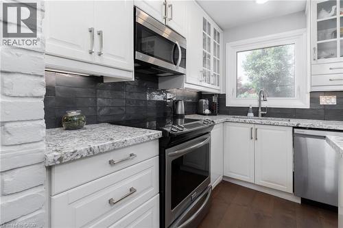 436 Goodram Drive, Burlington, ON - Indoor Photo Showing Kitchen