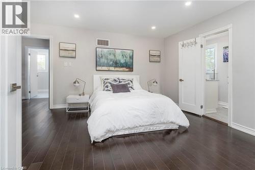 436 Goodram Drive, Burlington, ON - Indoor Photo Showing Bedroom