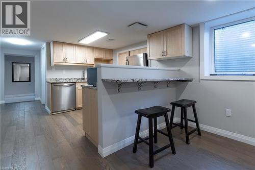 436 Goodram Drive, Burlington, ON - Indoor Photo Showing Kitchen
