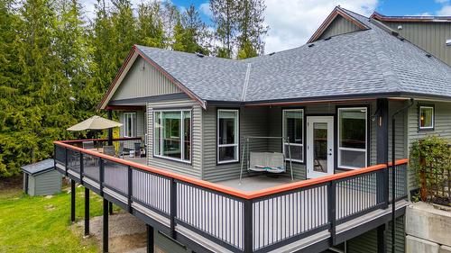 787 Crescent Bay Road, Nakusp, BC - Outdoor With Deck Patio Veranda With Exterior