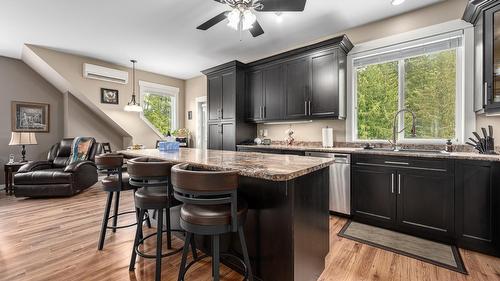 787 Crescent Bay Road, Nakusp, BC - Indoor