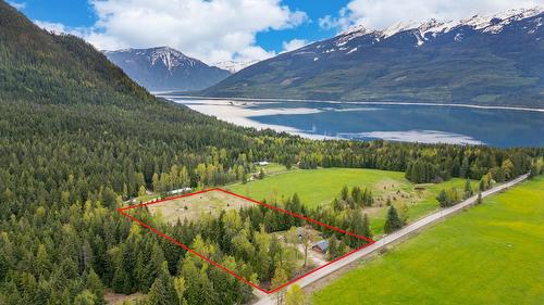 787 Crescent Bay Road, Nakusp, BC - Outdoor With View