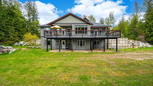 787 Crescent Bay Road, Nakusp, BC - Outdoor With Deck Patio Veranda