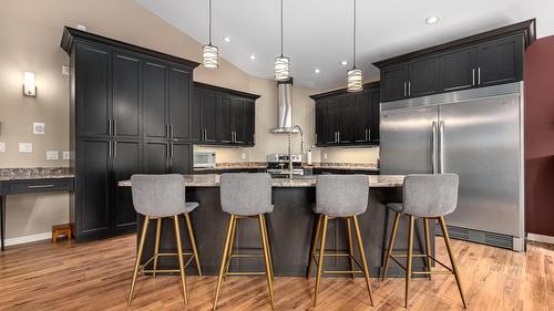 787 Crescent Bay Road, Nakusp, BC - Indoor Photo Showing Kitchen With Upgraded Kitchen