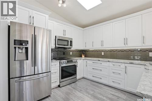 502 Le May Crescent, Saskatoon, SK - Indoor Photo Showing Kitchen