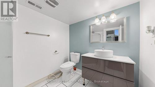 780 Galloway Crescent, Mississauga, ON - Indoor Photo Showing Bathroom
