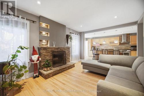 1390 Astrella Crescent, Mississauga, ON - Indoor Photo Showing Living Room With Fireplace