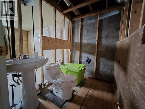 1410 7Th Avenue, Valemount, BC - Indoor