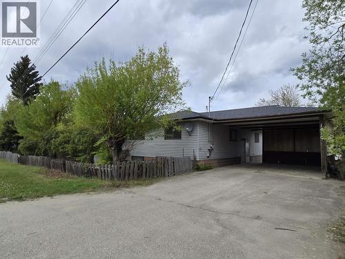 1410 7Th Avenue, Valemount, BC - Outdoor