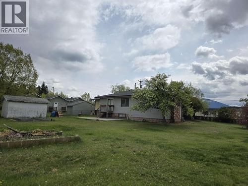 1410 7Th Avenue, Valemount, BC - Outdoor