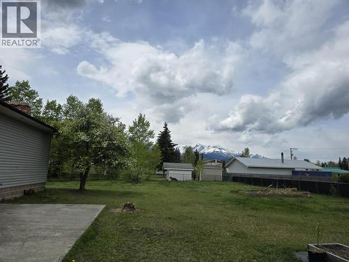 1410 7Th Avenue, Valemount, BC - Outdoor