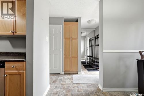 3834 Castle Road, Regina, SK - Indoor