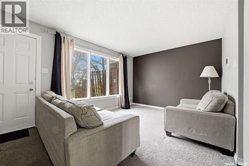 3834 Castle Road, Regina, SK - Indoor
