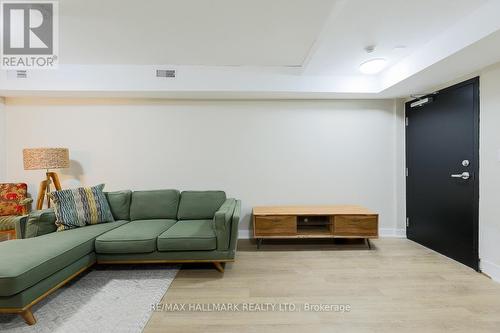 303 - 628 Danforth Avenue, Toronto, ON - Indoor