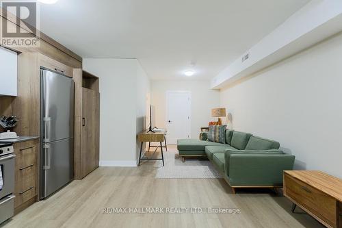 303 - 628 Danforth Avenue, Toronto, ON - Indoor Photo Showing Other Room