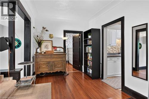 147 Strachan Street E, Hamilton, ON - Indoor