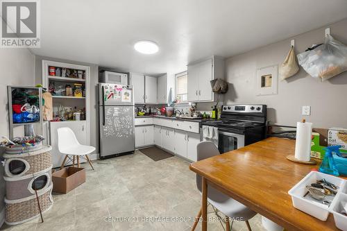 432 Barrie Street, Kingston (East Of Sir John A. Blvd), ON - Indoor