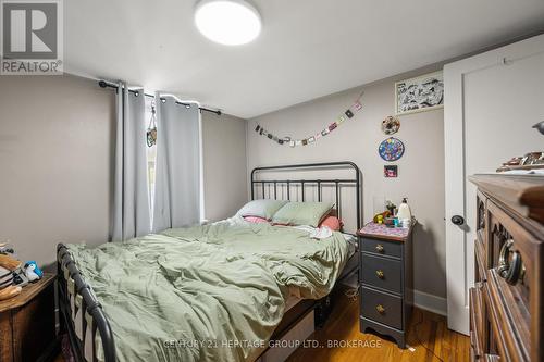 432 Barrie Street, Kingston (East Of Sir John A. Blvd), ON - Indoor Photo Showing Bedroom