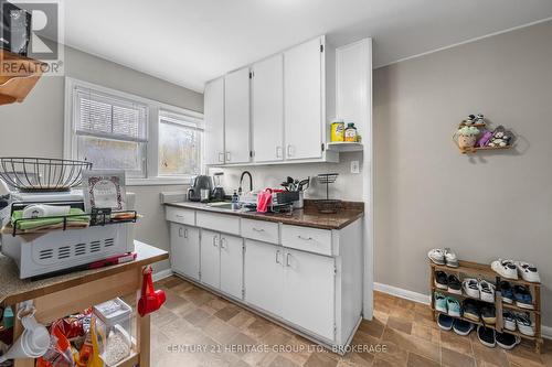 432 Barrie Street, Kingston (East Of Sir John A. Blvd), ON - Indoor