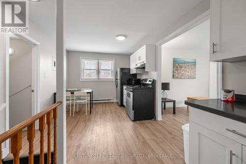 432 Barrie Street, Kingston (East Of Sir John A. Blvd), ON - Indoor Photo Showing Kitchen