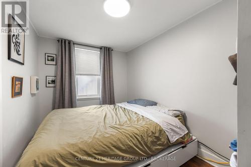 432 Barrie Street, Kingston (East Of Sir John A. Blvd), ON - Indoor Photo Showing Bedroom