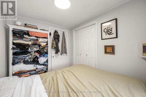 432 Barrie Street, Kingston (East Of Sir John A. Blvd), ON - Indoor Photo Showing Bedroom