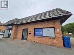 178 ST CLAIR STREET Chatham, ON N7L 3J6