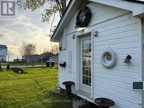 2757 Lone Birch Trail, Ramara, ON - Outdoor With Exterior