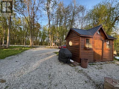 Lakeshore Parking - 2757 Lone Birch Trail, Ramara, ON - Outdoor