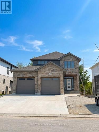 382 FRANCES STREET  Saugeen Shores, ON N0H 2C3
