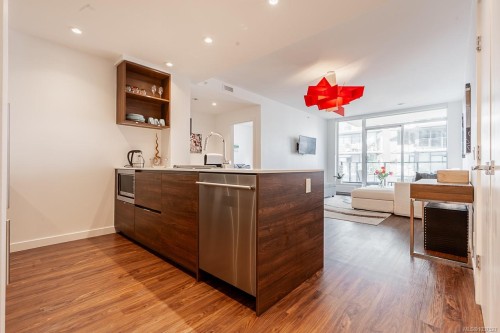 #604-369 Tyee Rd, Victoria, BC - Indoor Photo Showing Kitchen