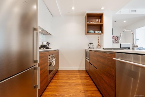 #604-369 Tyee Rd, Victoria, BC - Indoor