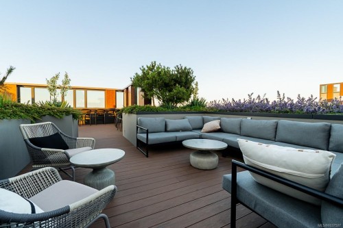 #604-369 Tyee Rd, Victoria, BC -  With Exterior
