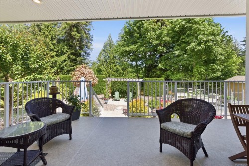 3831 Creekside Dr, Bowser, BC 