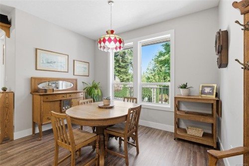3831 Creekside Dr, Bowser, BC 