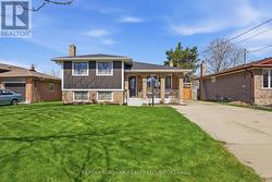 45 MEREDITH DRIVE St. Catharines (Carlton/Bunting), ON L2M 6R5