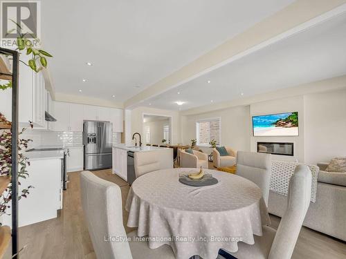 24 Hutchison Road, Guelph (Kortright East), ON - Indoor Photo Showing Dining Room